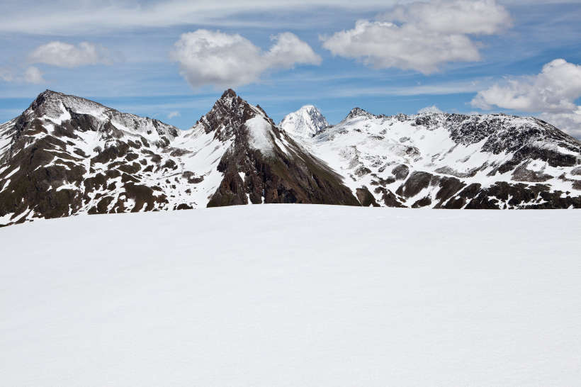 Alp Oberu - Galm - Horlini: Panorama im Aufstieg. Laucherspitzen, Faldum Rothorn, Bietschhorn, Hogleifa