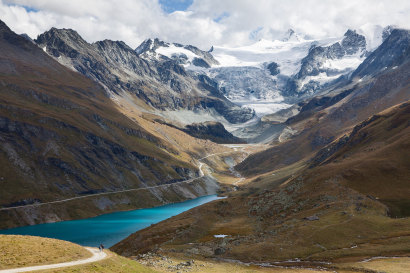 Val de Moiry; Lac de Moiry; Glacier de Moiry; Pigne de la Lé 3396 m; Grand Cornier 3969 m; Dent Blanche 4358 m; Pointes de Mourti 3563 m; Pointe de Moiry 3303 m