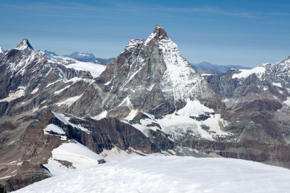 Dent d'Hérens (4171 m), Furggen (3492 m), Matterhorn (4478 m)