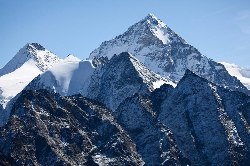 Dent Blanche (4357 m) mit Bouquetins, Grand Cornier, Pointe de Moiry, Pointes de Mourti, Tsa de la Ano