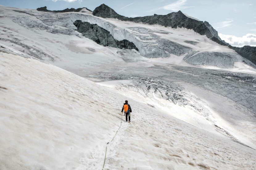 64-Abstieg-ueber-Glacier-de-Moiry-3.jpg